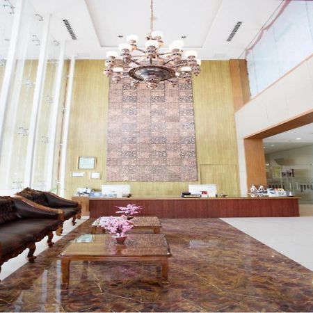 The Atrium Hotel&Resort Yogyakarta Melati Kültér fotó