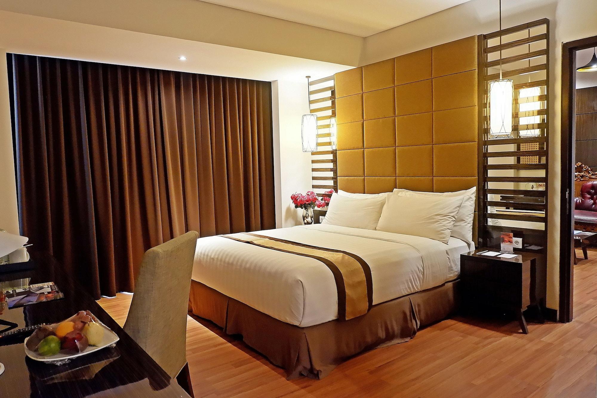 The Atrium Hotel&Resort Yogyakarta Melati Kültér fotó