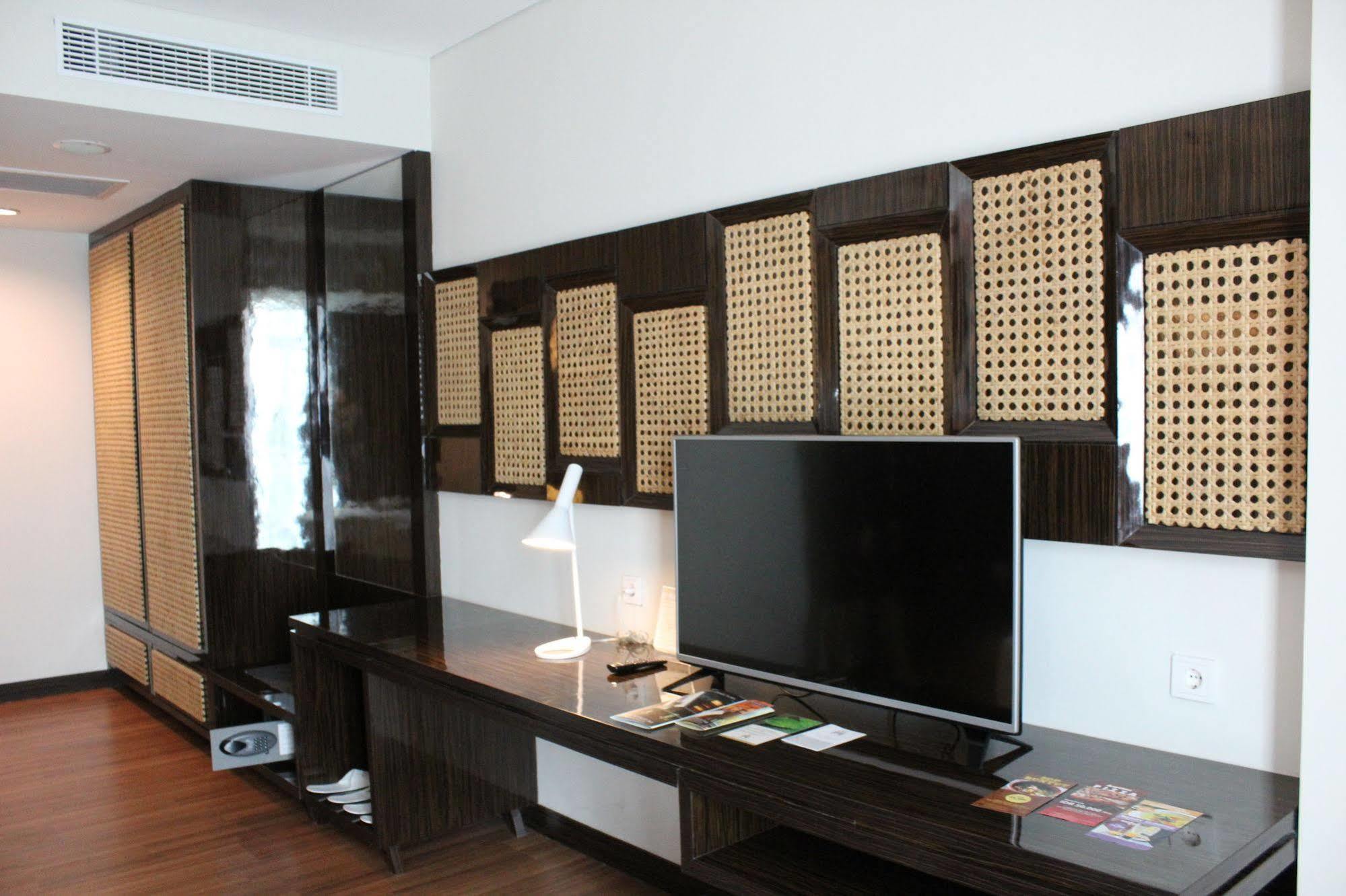 The Atrium Hotel&Resort Yogyakarta Melati Kültér fotó