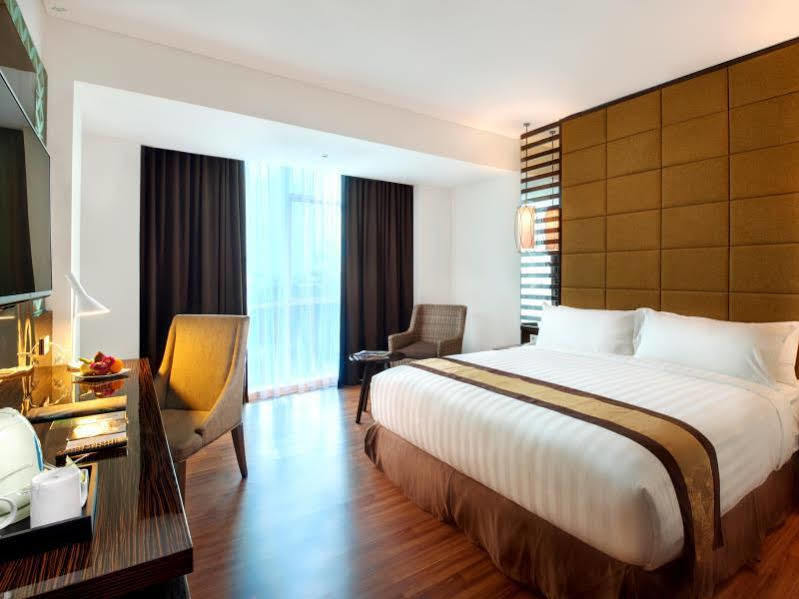 The Atrium Hotel&Resort Yogyakarta Melati Kültér fotó