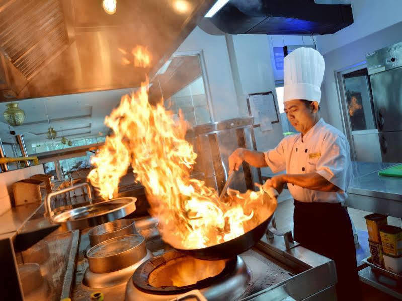 The Atrium Hotel&Resort Yogyakarta Melati Kültér fotó
