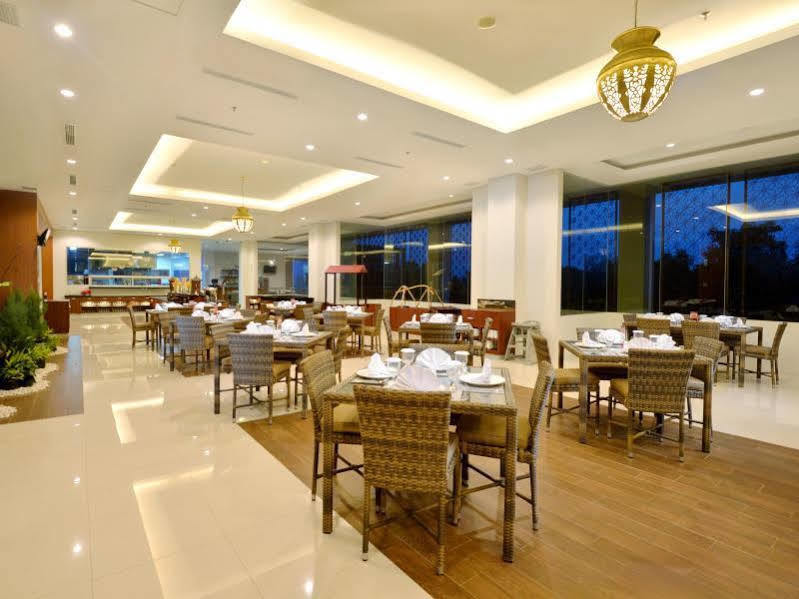 The Atrium Hotel&Resort Yogyakarta Melati Kültér fotó